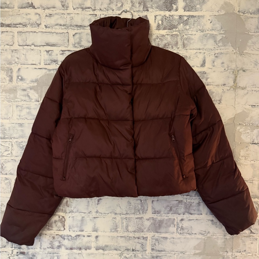 Alo Burgundy Gold Rush Cropped Puffer Jacket - Picture 6 of 8
